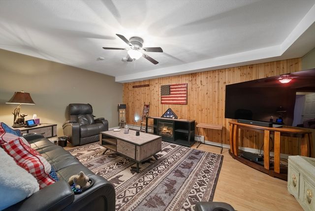 2 Remington Court, Derry, NH 03038