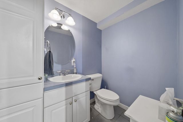 2 Remington Court, Derry, NH 03038