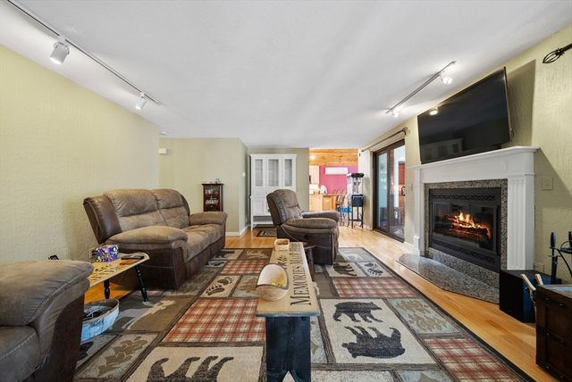 2 Remington Court, Derry, NH 03038
