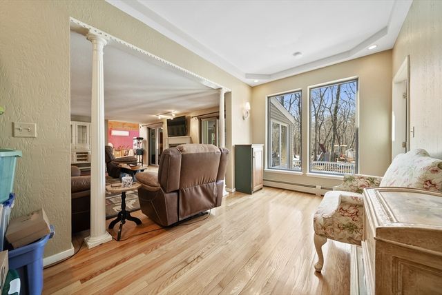 2 Remington Court, Derry, NH 03038