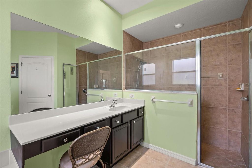 Image 17 of property listing at 10743 SUNRISE TERRACE DRIVE, Orlando, FL 32825