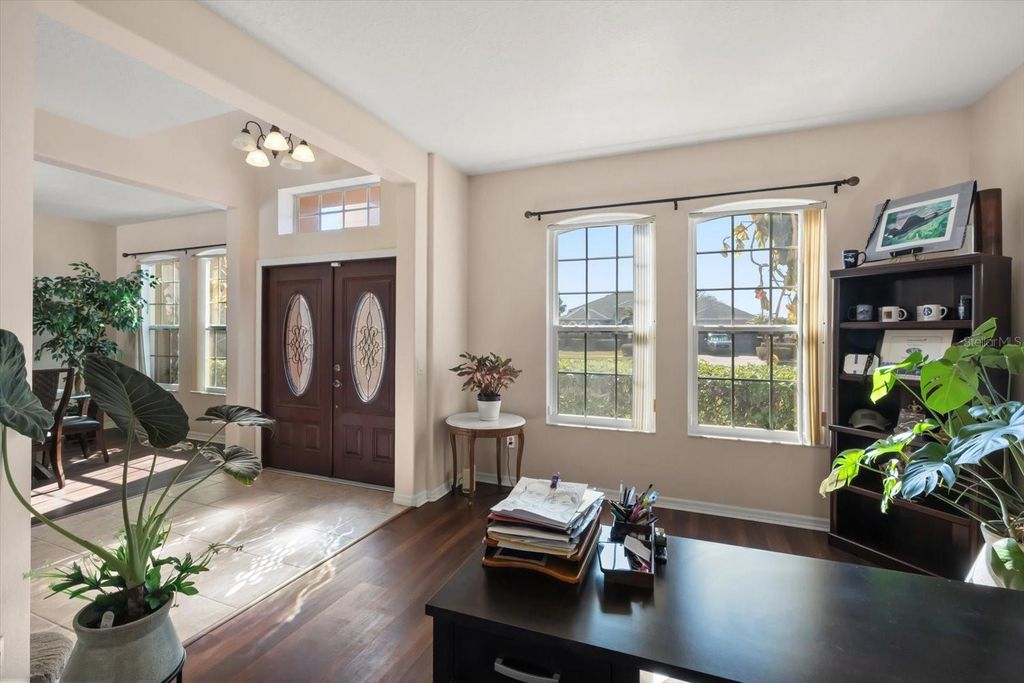 Image 10 of property listing at 10743 SUNRISE TERRACE DRIVE, Orlando, FL 32825