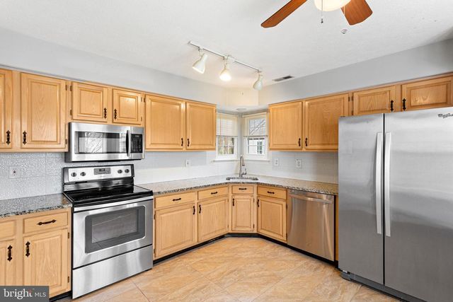 303 MOONSEED PL, Mount Laurel, NJ 08054