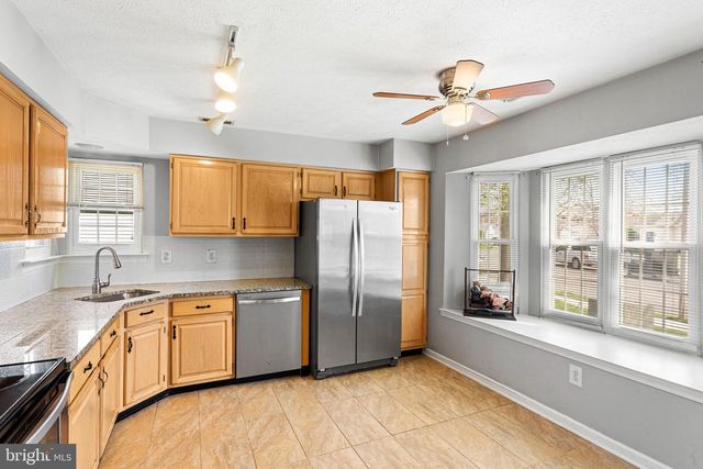 303 MOONSEED PL, Mount Laurel, NJ 08054