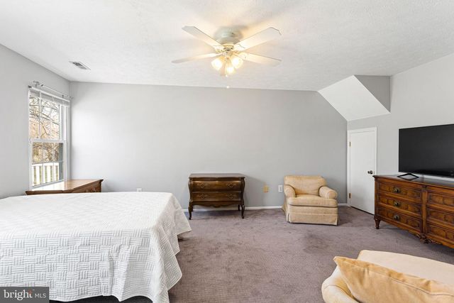 303 MOONSEED PL, Mount Laurel, NJ 08054