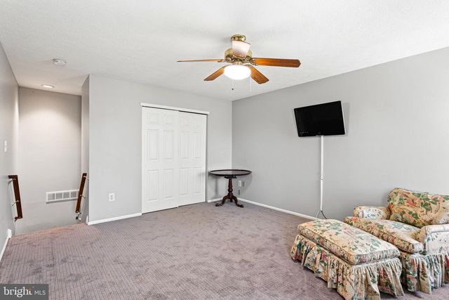 303 MOONSEED PL, Mount Laurel, NJ 08054