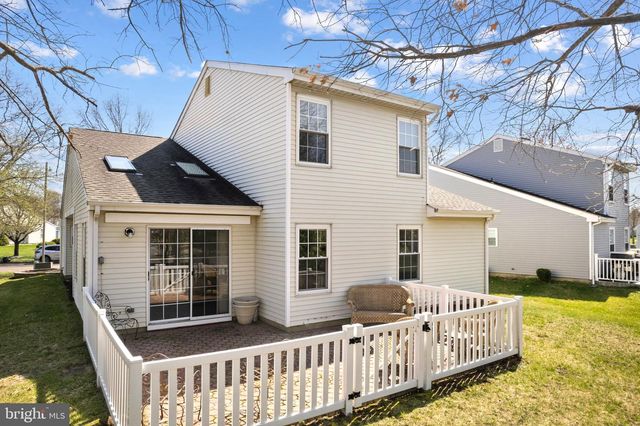 303 MOONSEED PL, Mount Laurel, NJ 08054