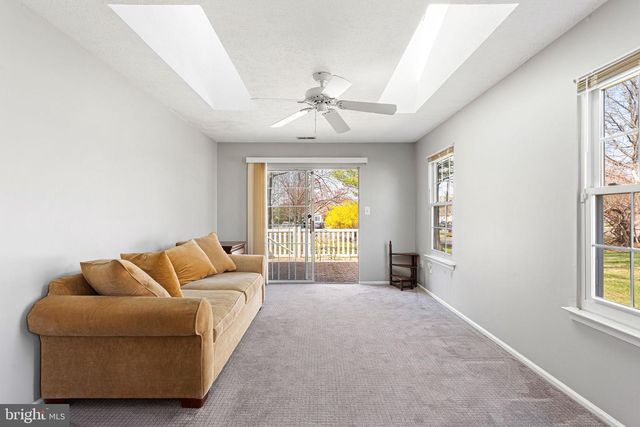 303 MOONSEED PL, Mount Laurel, NJ 08054