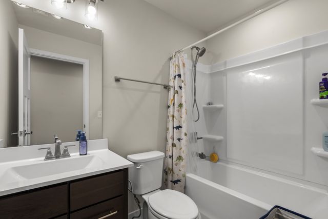 207 Pryor Dr, Gallatin, TN 37066