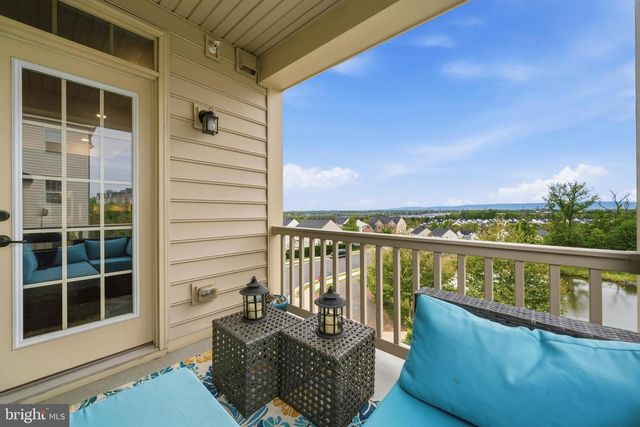 42102 WINNING GLORY DR, Aldie, VA 20105