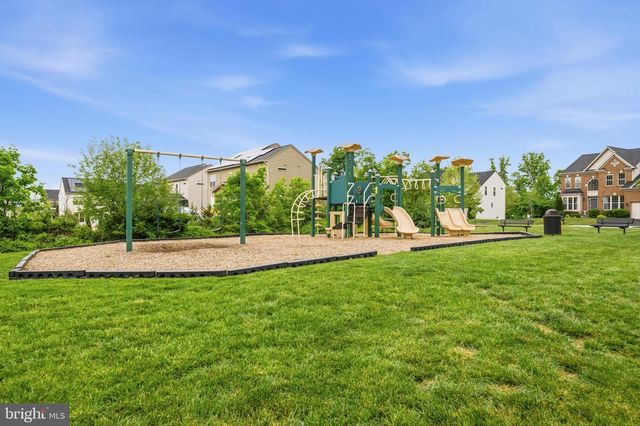 42102 WINNING GLORY DR, Aldie, VA 20105