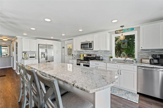 6051 COLONY CIRCLE, Weeki Wachee, FL 34607