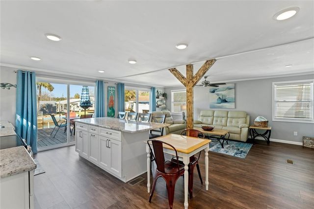 6051 COLONY CIRCLE, Weeki Wachee, FL 34607