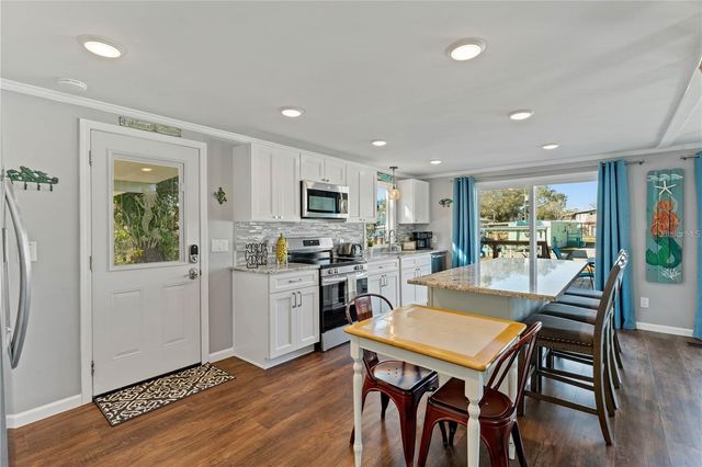 6051 COLONY CIRCLE, Weeki Wachee, FL 34607