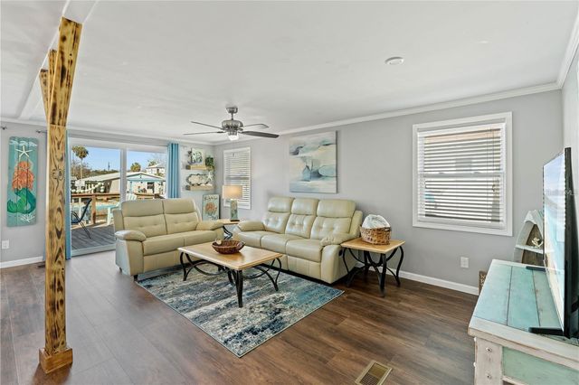 6051 COLONY CIRCLE, Weeki Wachee, FL 34607