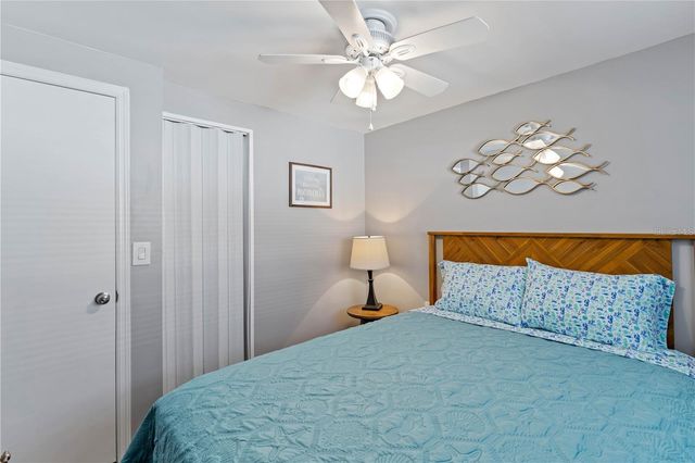 6051 COLONY CIRCLE, Weeki Wachee, FL 34607