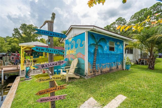 6051 COLONY CIRCLE, Weeki Wachee, FL 34607