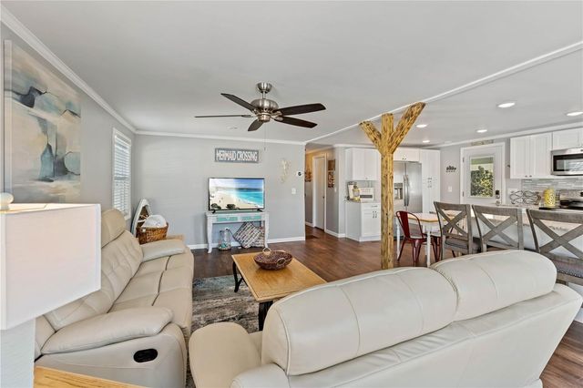 6051 COLONY CIRCLE, Weeki Wachee, FL 34607