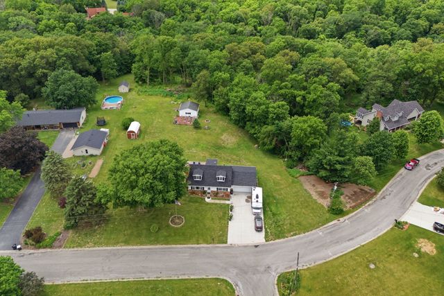 9122 141st Street West, Taylor Ridge, IL 61284