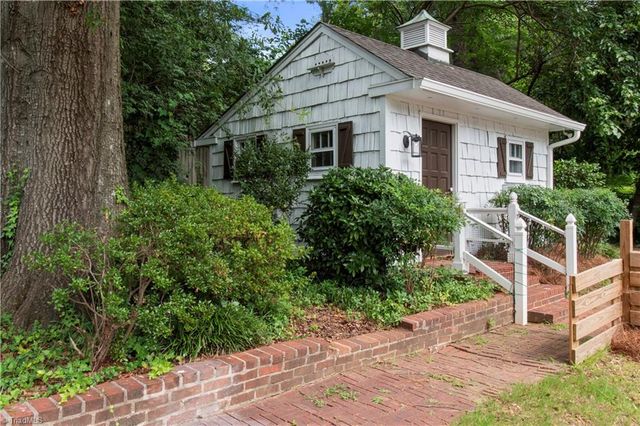 968 Avon Road, Winston-salem, NC 27104