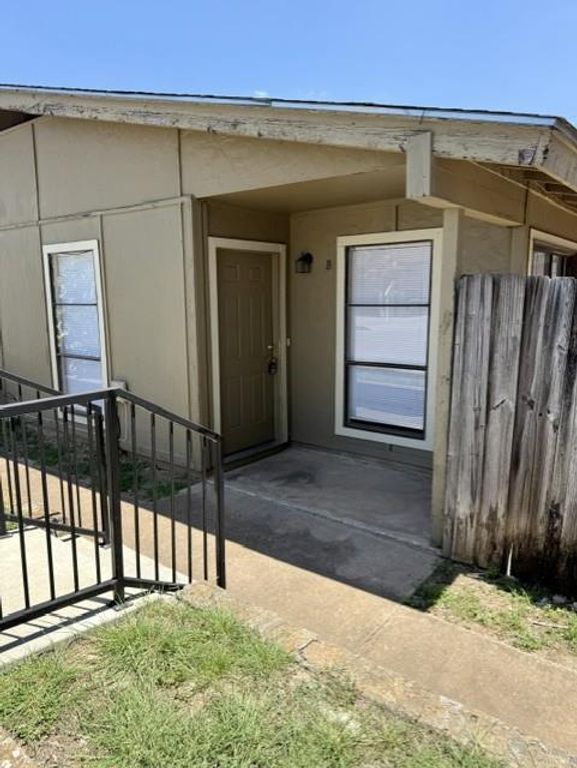 3005-B Parker LN B, Austin, TX 78741