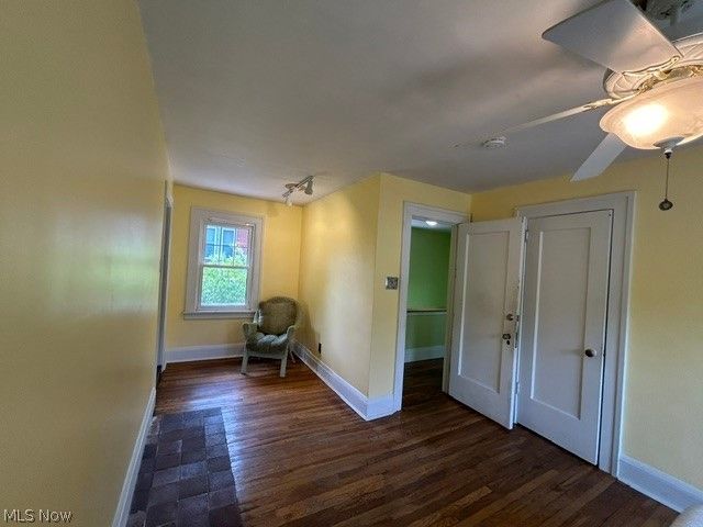 13067 Cedar Road, Cleveland Heights, OH 44118