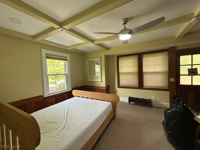 13067 Cedar Road, Cleveland Heights, OH 44118