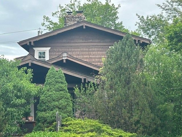 13067 Cedar Road, Cleveland Heights, OH 44118