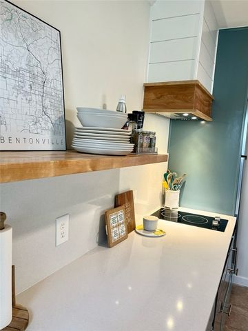 804 NW B Street, Bentonville, AR 72712