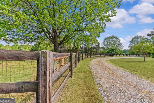 1131 Lipscomb Road, Social Circle, GA 30025