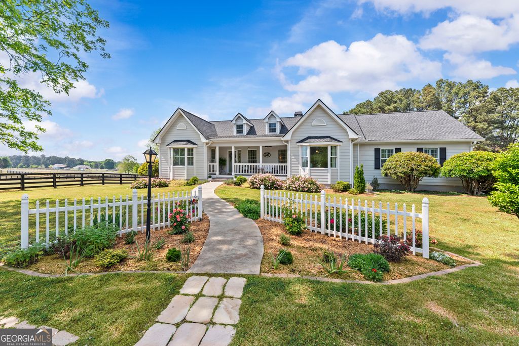 1131 Lipscomb Road, Social Circle, GA 30025