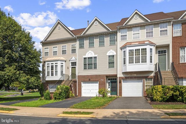 6147 EARLY AUTUMN DR, Centreville, VA 20120