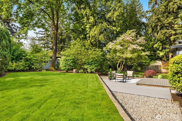 12532 SE 70th Street, Newcastle, WA 98056