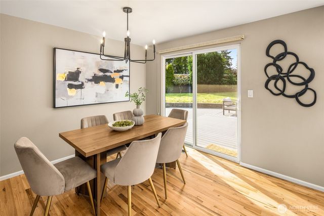 12532 SE 70th Street, Newcastle, WA 98056