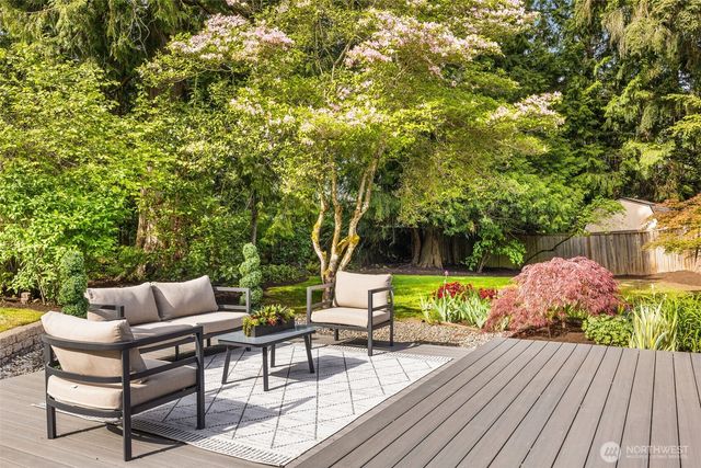 12532 SE 70th Street, Newcastle, WA 98056