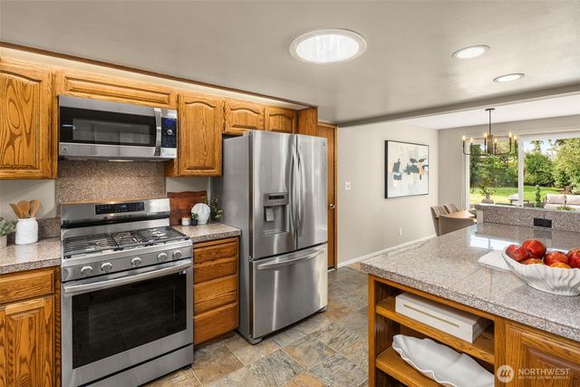 12532 SE 70th Street, Newcastle, WA 98056