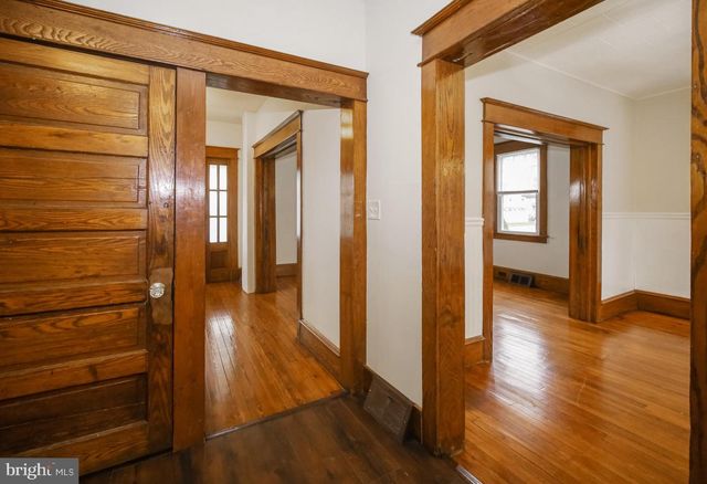 332 CROWN POINT RD, Thorofare, NJ 08086