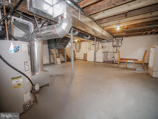 332 CROWN POINT RD, Thorofare, NJ 08086