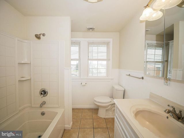 332 CROWN POINT RD, Thorofare, NJ 08086