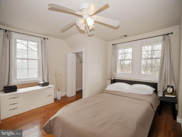 332 CROWN POINT RD, Thorofare, NJ 08086
