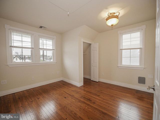 332 CROWN POINT RD, Thorofare, NJ 08086