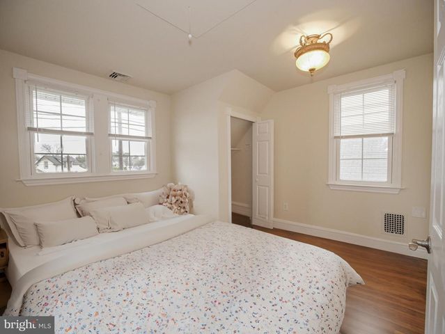 332 CROWN POINT RD, Thorofare, NJ 08086