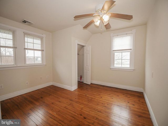 332 CROWN POINT RD, Thorofare, NJ 08086