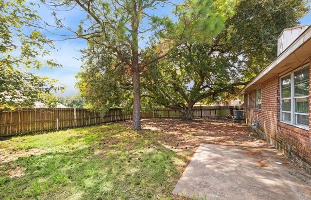 11402 Olivewood Drive, Houston, TX 77089
