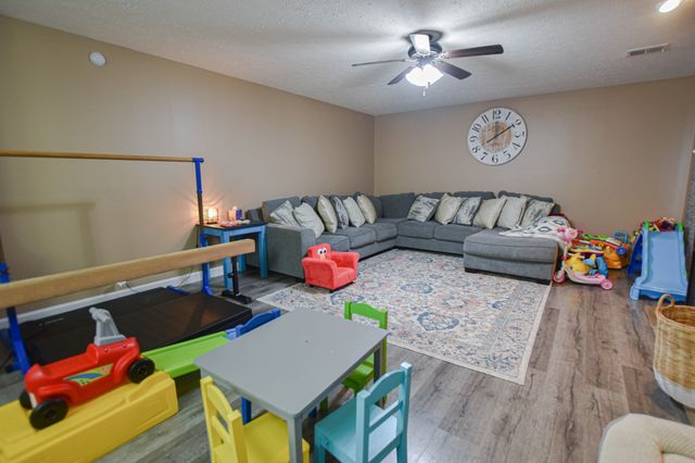 3766 Windhaven Drive, Clarksville, TN 37040