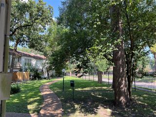 2100 Tanglewilde Street 455, Houston, TX 77063