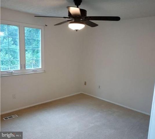 13591 RUSH DR, Woodbridge, VA 22192