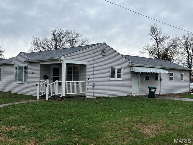 1111 Mulliken Street, Carlyle, IL 62231