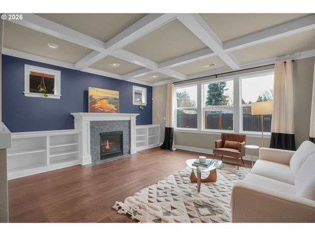 6015 Se STEELE St, Portland, OR 97206