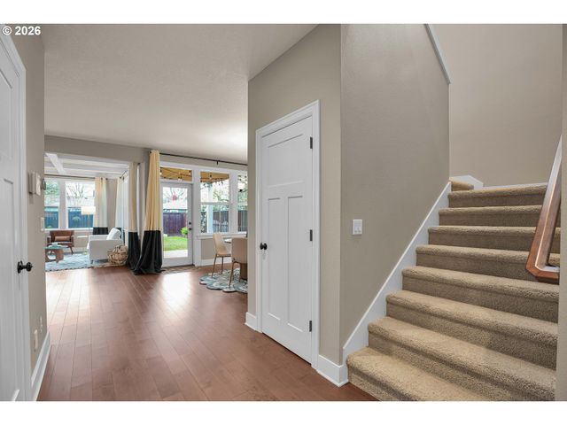 6015 Se STEELE St, Portland, OR 97206